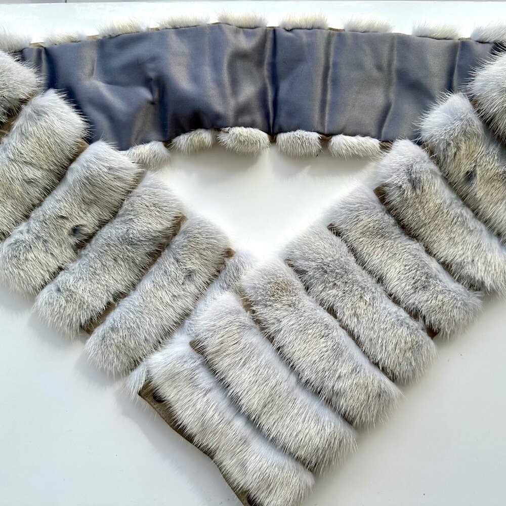 Pale blue fur scarf - Picture 2 of 5